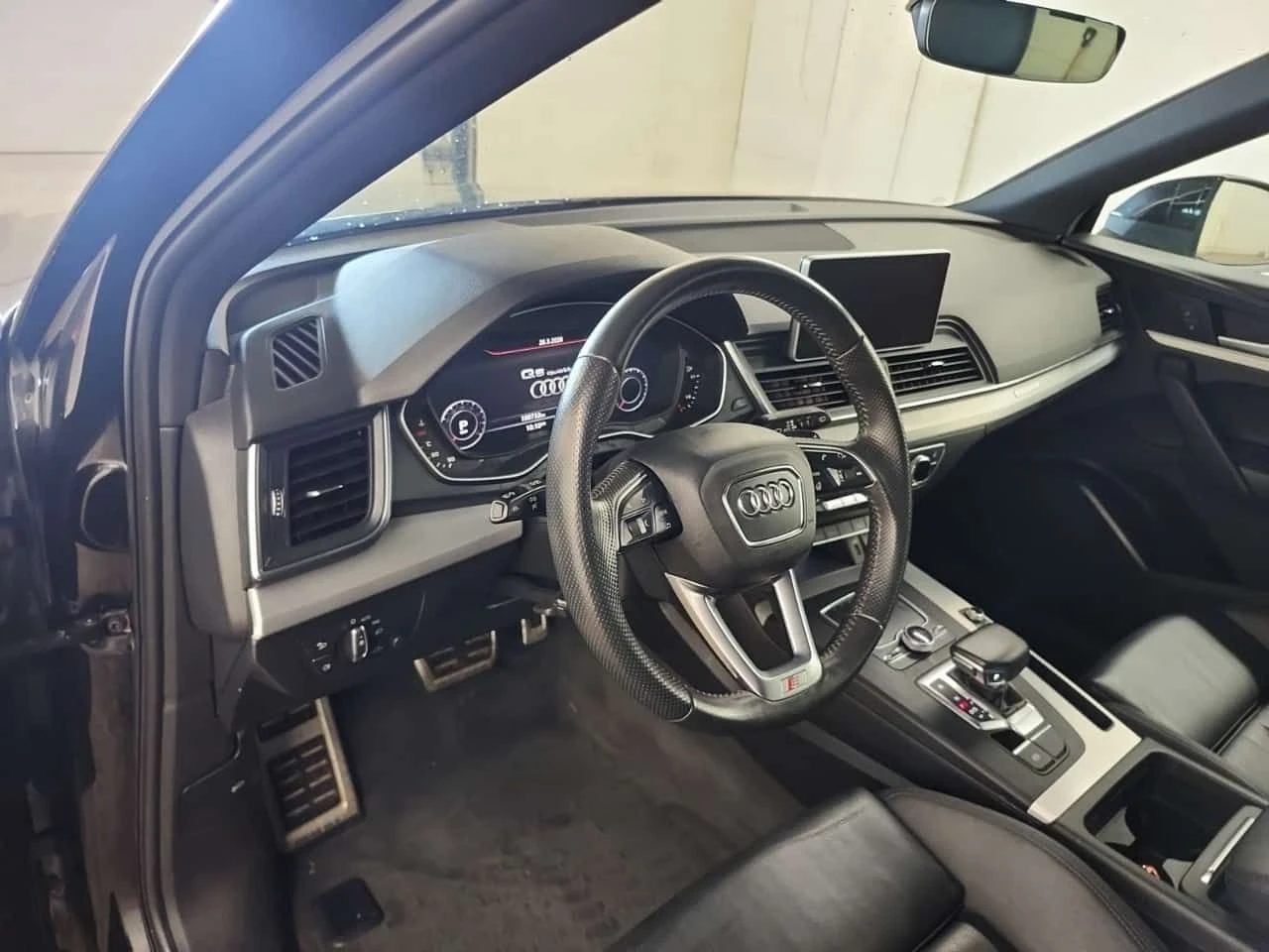 Audi Q5 * PROGRESSIV * CARFAX * ПАНОРАМА * 360 КАМЕРА * , снимка 11 - Автомобили и джипове - 53991098