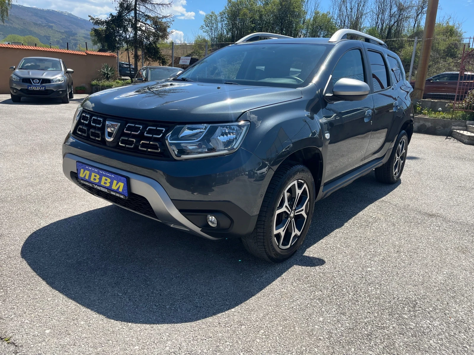 Dacia Duster 1, 6 I + LPG, снимка 15 - Автомобили и джипове - 54439331