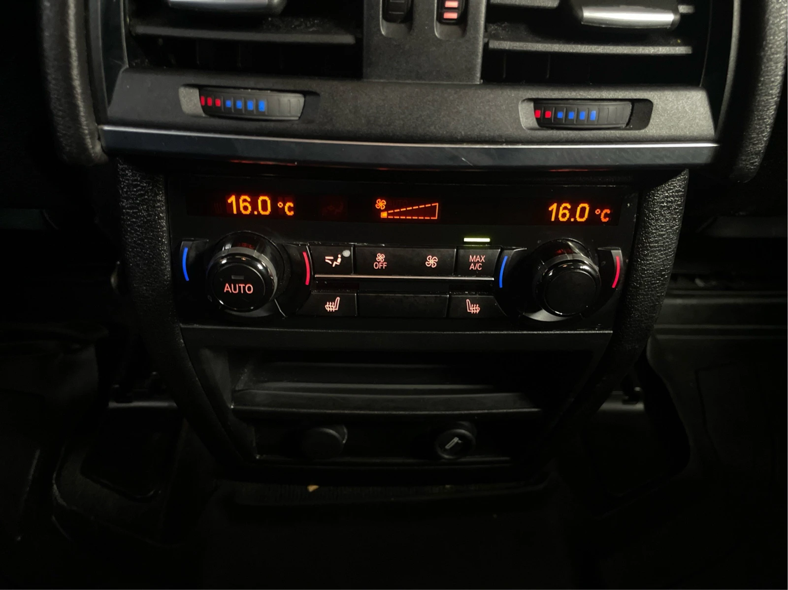 BMW X6 M* SPORT* ДИГИТАЛНО* ТАБЛО* HARMON* KARDON* КАМЕРА, снимка 16 - Автомобили и джипове - 54442725