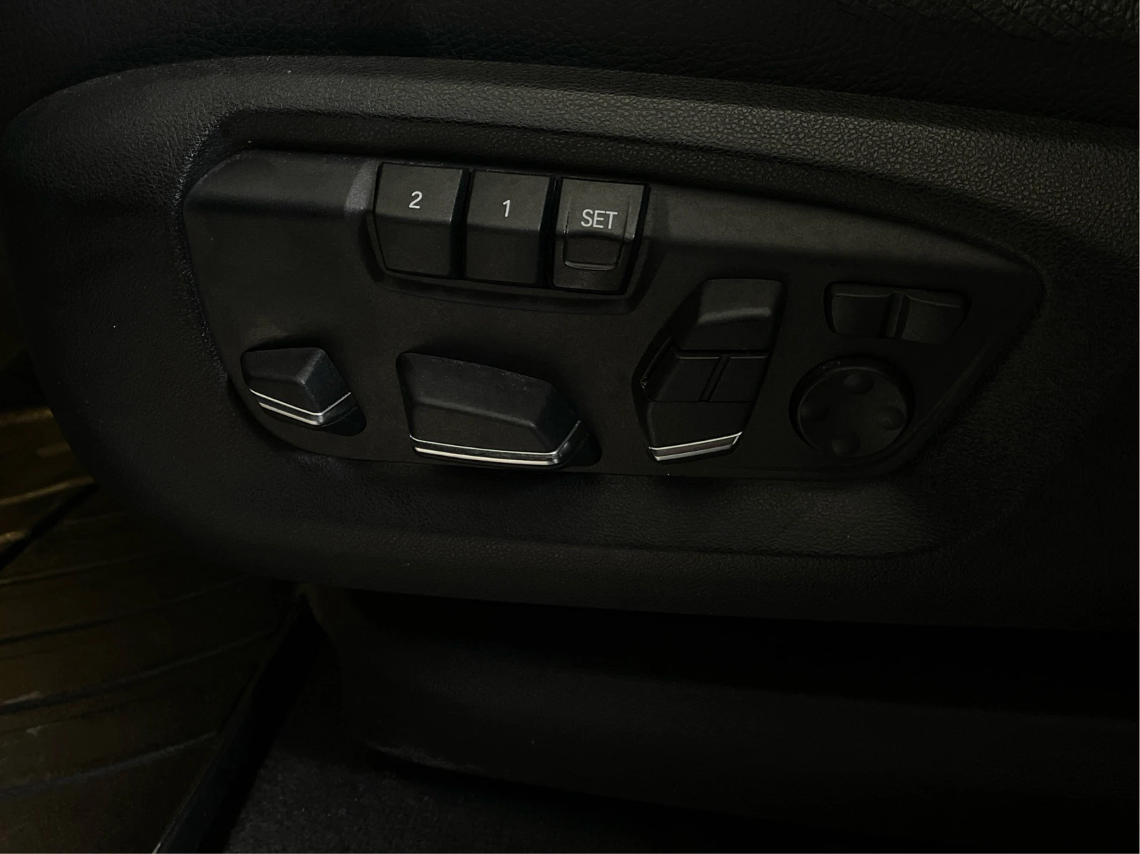 BMW X6 M* SPORT* ДИГИТАЛНО* ТАБЛО* HARMON* KARDON* КАМЕРА, снимка 15 - Автомобили и джипове - 54442725