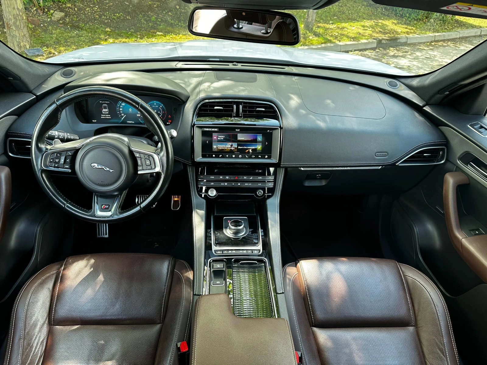 Jaguar F-PACE от България/Реални километри, снимка 12 - Автомобили и джипове - 54836657
