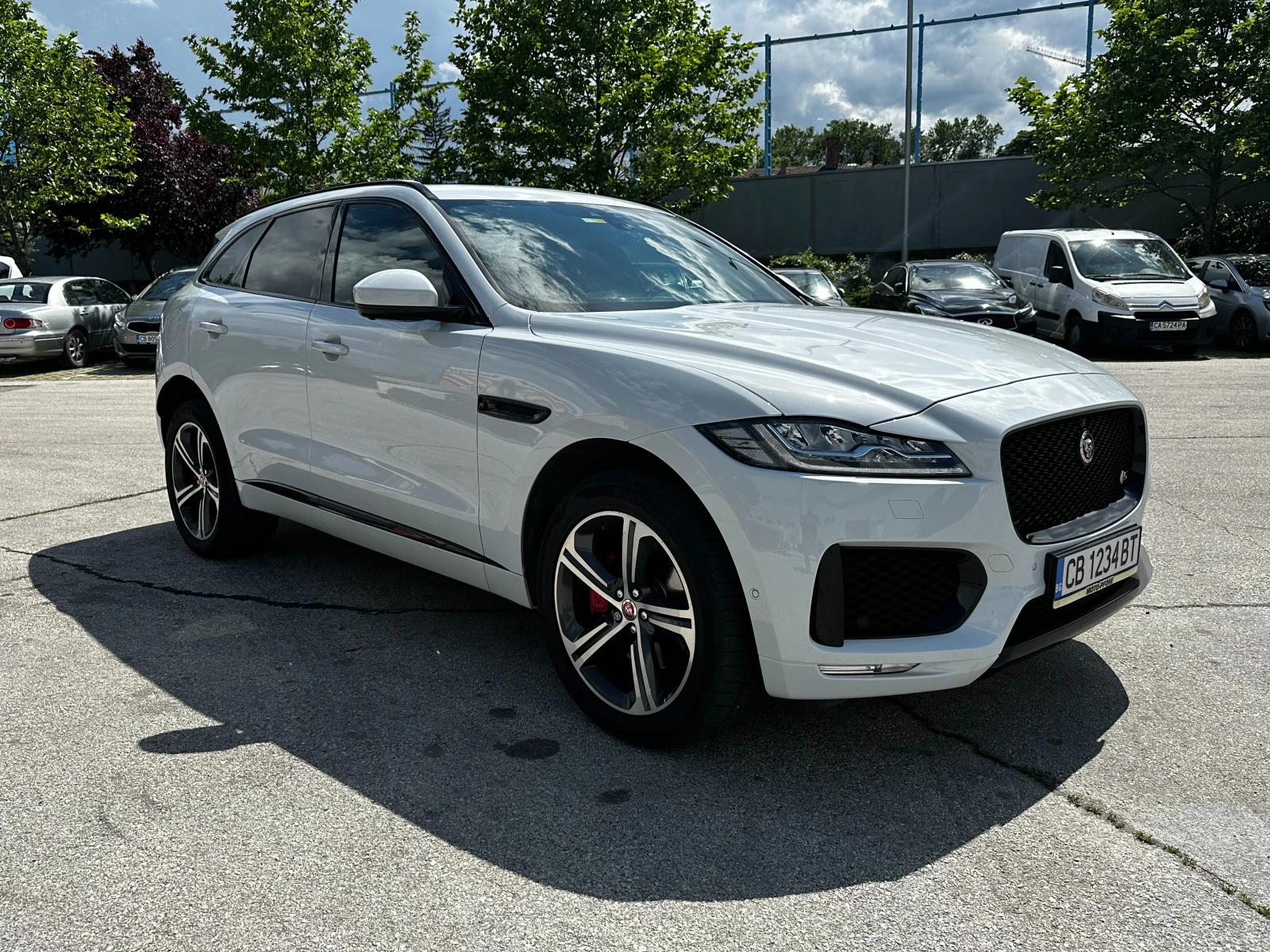 Jaguar F-PACE от България/Реални километри, снимка 6 - Автомобили и джипове - 54836657