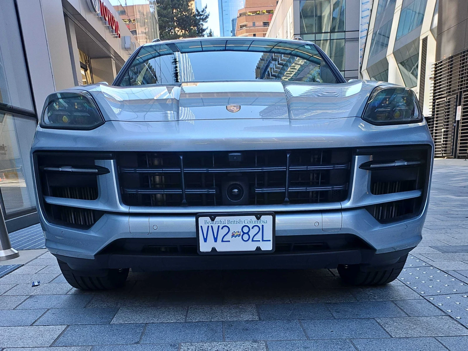 Porsche Cayenne S E-Hybrid / CARFAX, снимка 2 - Автомобили и джипове - 54912273