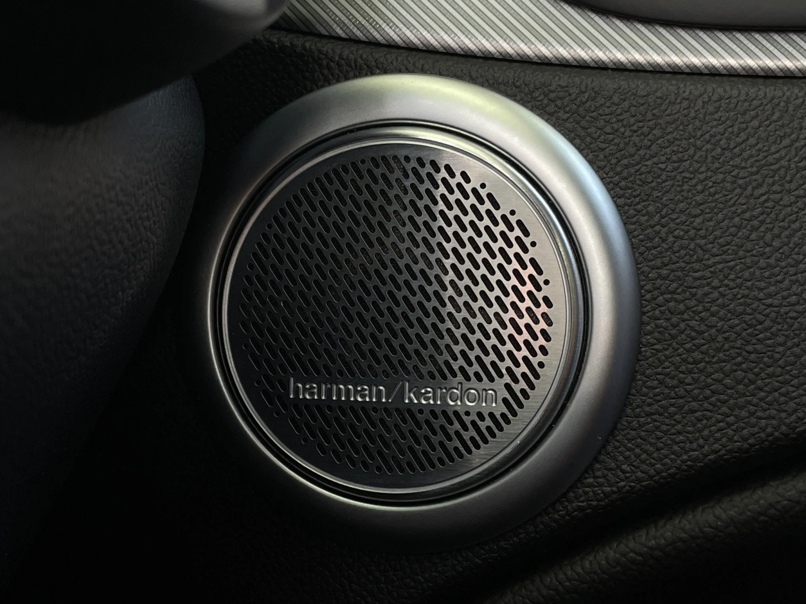 Alfa Romeo Stelvio VELOCE 2.0 Petrol 280 hp AT8 Q4, снимка 16 - Автомобили и джипове - 54965864