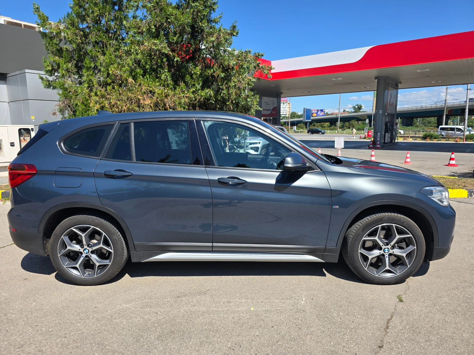 BMW X1 2.5d-231кс M Xline Сервизна история, снимка 8 - Автомобили и джипове - 55276490