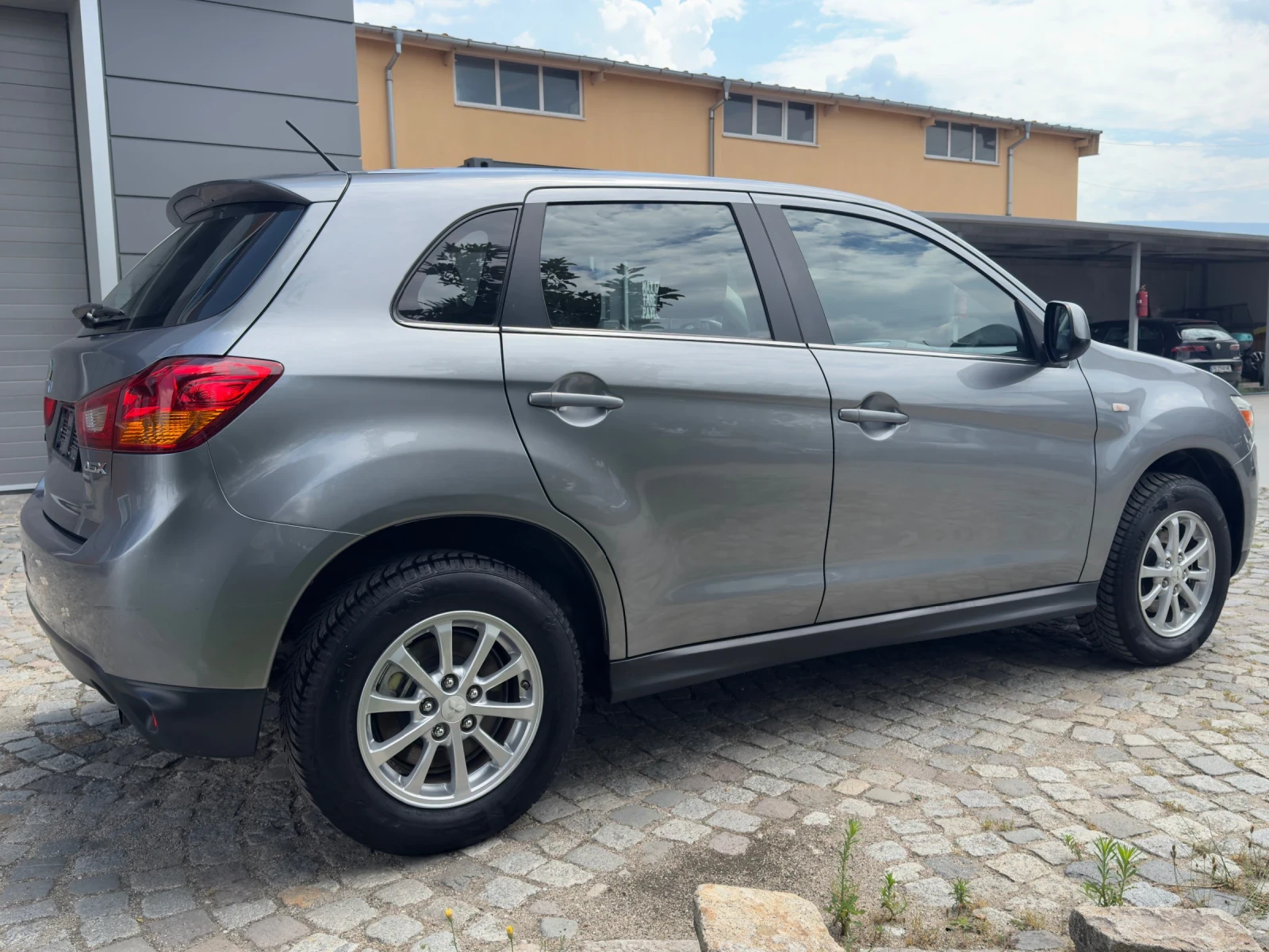 Mitsubishi ASX 1.8d 140000km, снимка 4 - Автомобили и джипове - 55325920