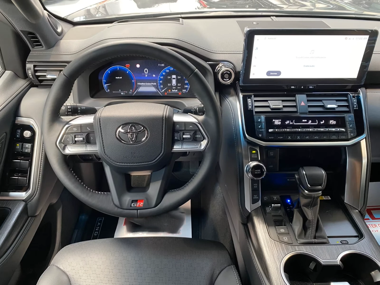 Toyota Land cruiser LC300* GR-SPORT* DISTR* MEMORY* 360CAM* JBL* , снимка 12 - Автомобили и джипове - 55698861
