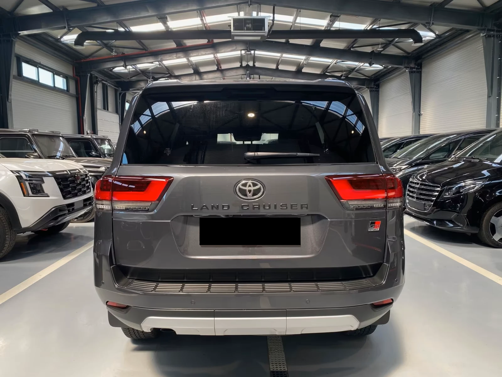 Toyota Land cruiser LC300* GR-SPORT* DISTR* MEMORY* 360CAM* JBL* , снимка 5 - Автомобили и джипове - 55698861
