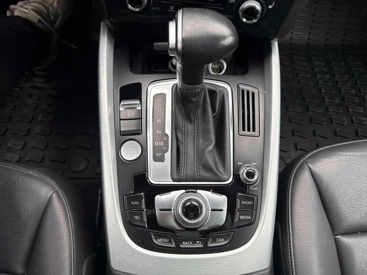 Audi Q5 * 3.0T Technik * CARFAX * ОПЦИЯ ЗА ФИНАНСИРАНЕ * , снимка 10 - Автомобили и джипове - 55784705