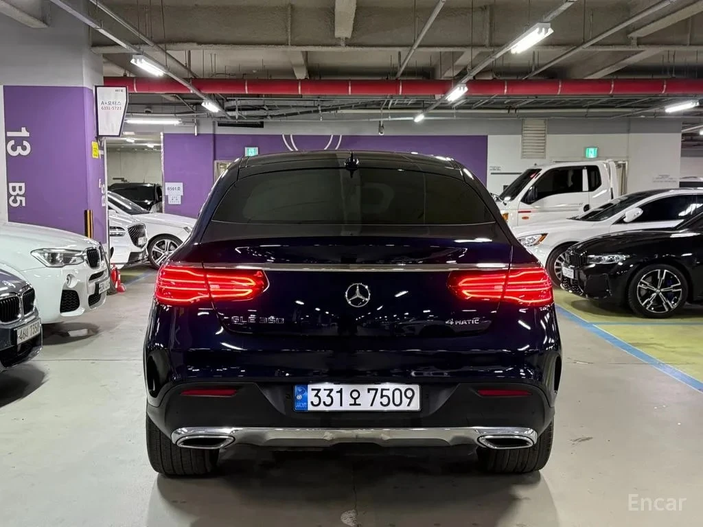 Mercedes-Benz GLE 350 * ТЕЛЕВИЗОРИ * 360 КАМЕРА * ПАНОРАМА * АВТОКРЕДИТ, снимка 3 - Автомобили и джипове - 55990200