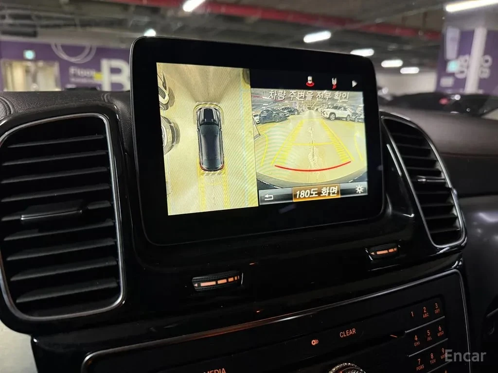 Mercedes-Benz GLE 350 * ТЕЛЕВИЗОРИ * 360 КАМЕРА * ПАНОРАМА * АВТОКРЕДИТ, снимка 13 - Автомобили и джипове - 55990200