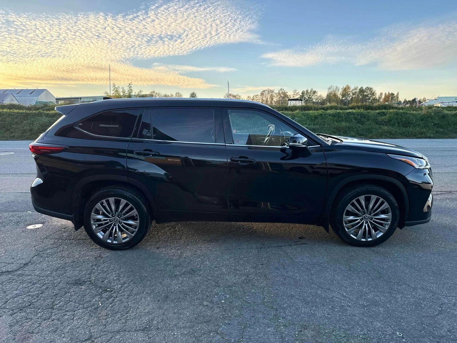 Toyota Highlander, снимка 5 - Автомобили и джипове - 56686875