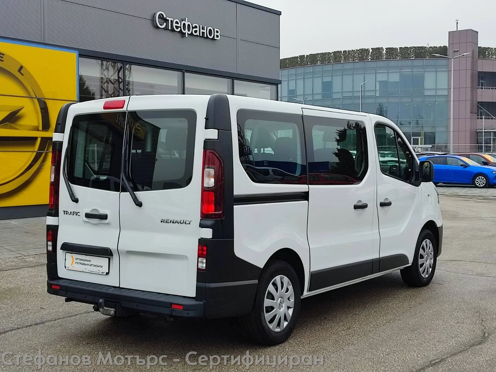 Renault Trafic L1H1 7 1 Combi Life 2.0 dCi (120hp) MT6 - изображение 8