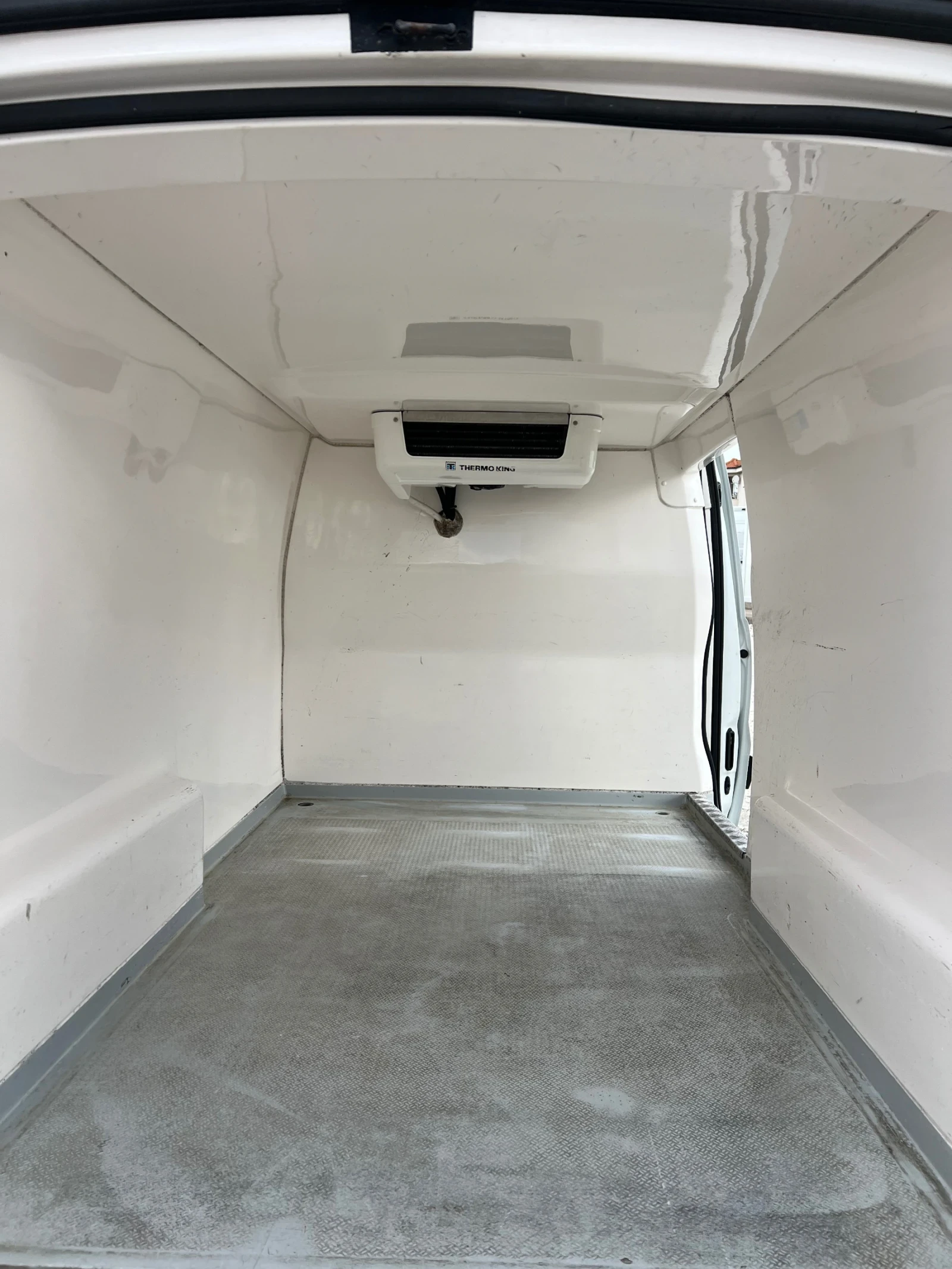 Citroen Jumpy 2.0 HDI-128 к.с-Хладилен, снимка 13 - Бусове и автобуси - 54151372