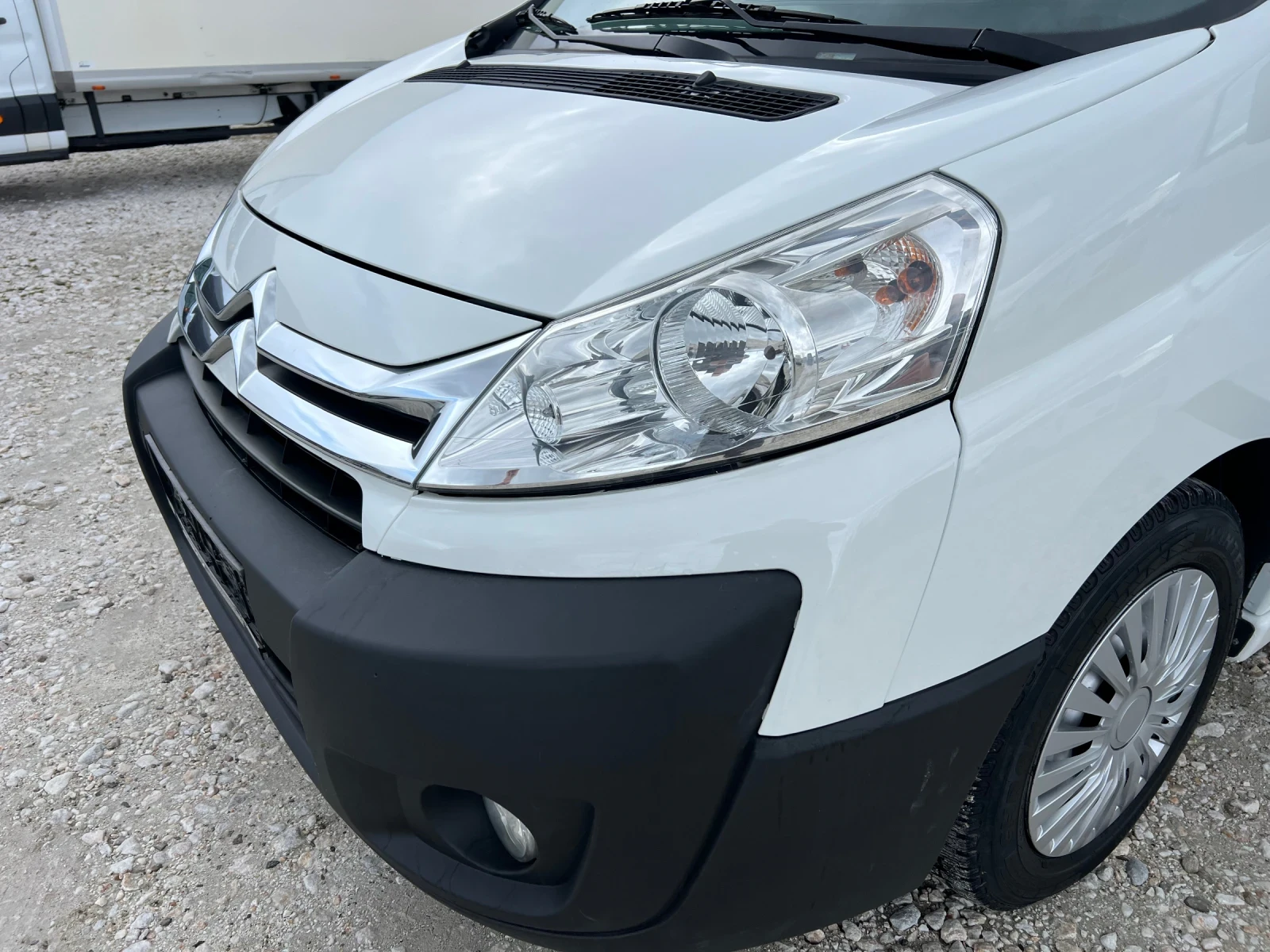 Citroen Jumpy 2.0 HDI-128 к.с-Хладилен, снимка 4 - Бусове и автобуси - 54151372