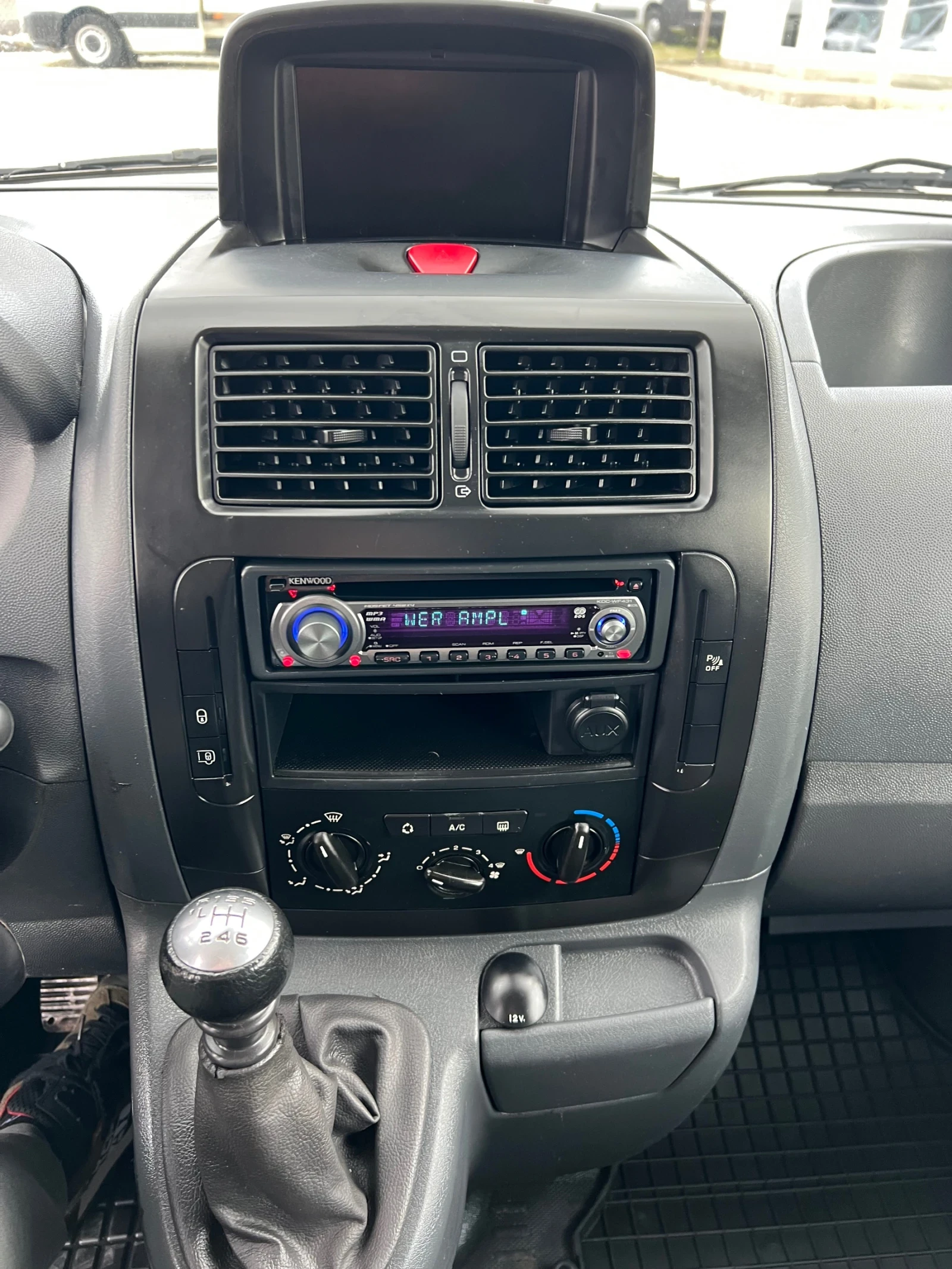 Citroen Jumpy 2.0 HDI-128 к.с-Хладилен, снимка 17 - Бусове и автобуси - 54151372