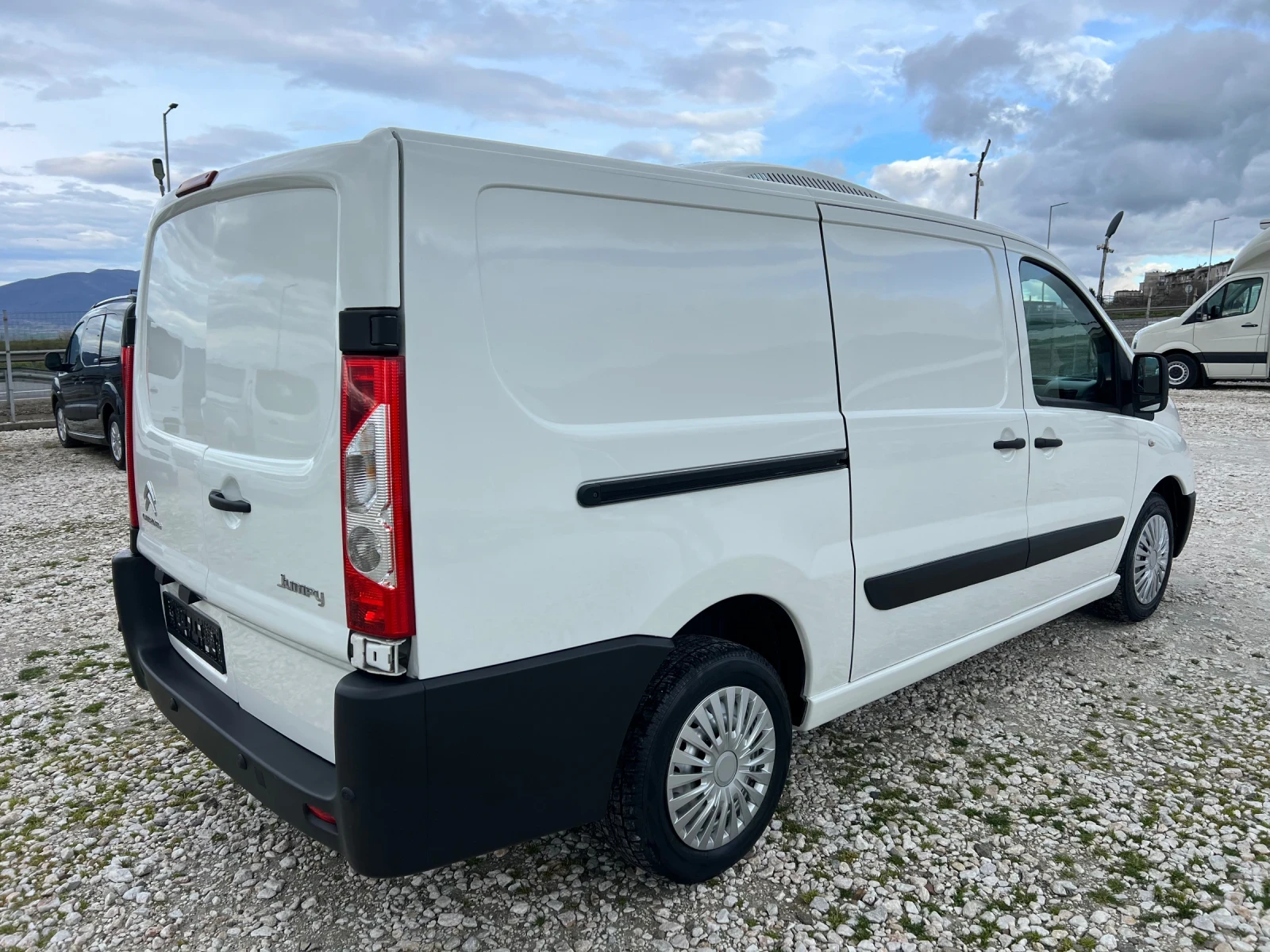 Citroen Jumpy 2.0 HDI-128 к.с-Хладилен, снимка 7 - Бусове и автобуси - 54151372