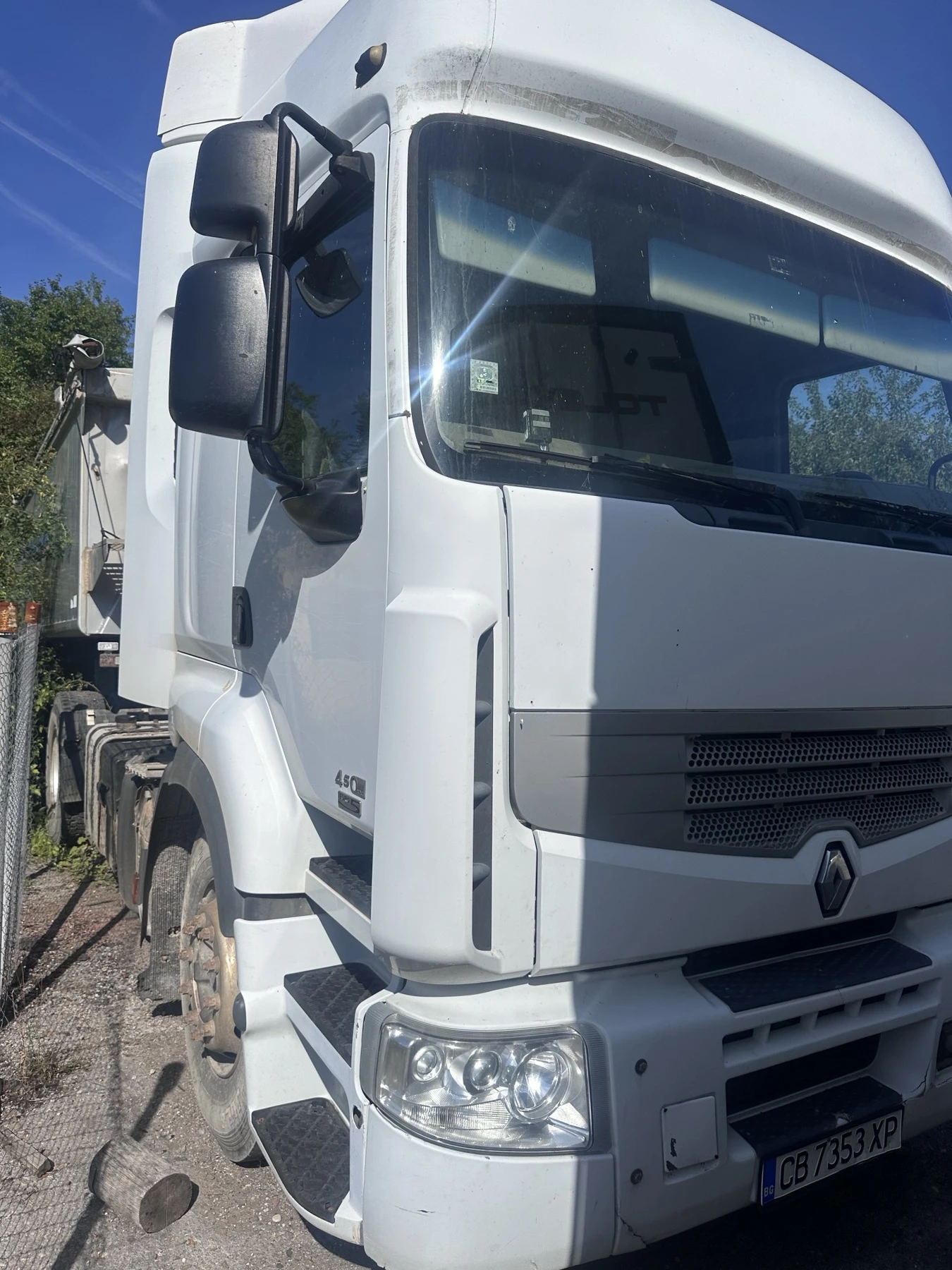 Renault Premium