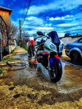  BMW S