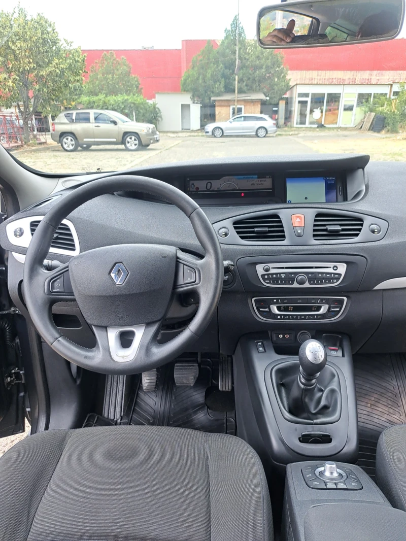 Renault Scenic Ван, снимка 6 - Автомобили и джипове - 46981684