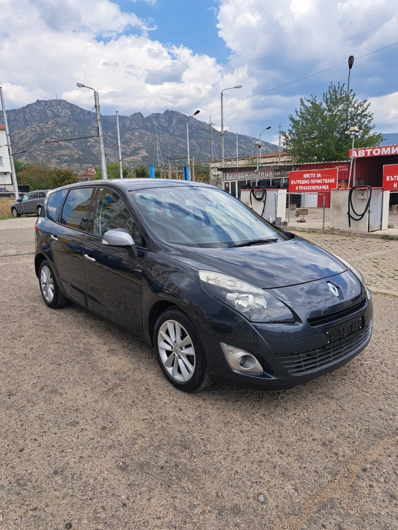 Renault Scenic Ван, снимка 3 - Автомобили и джипове - 47289460