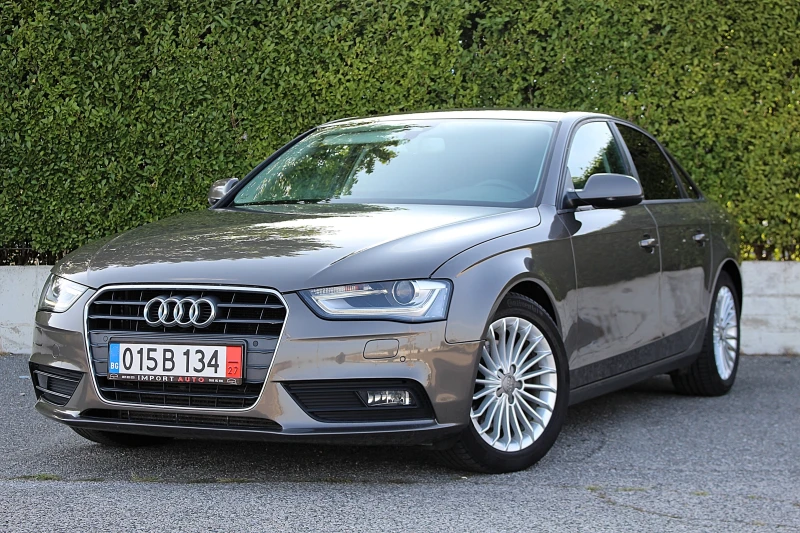 Audi A4 2.0TDI* Facelift* NAVI* LED, снимка 1 - Автомобили и джипове - 47113685