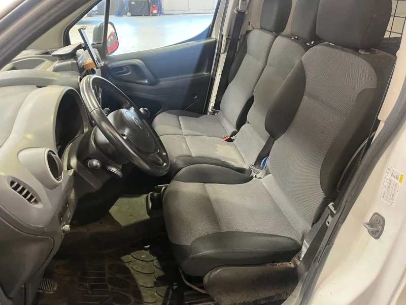 Citroen Berlingo 1.6 HDI 99hp / EU6 / AC / Navi, снимка 10 - Автомобили и джипове - 47442424