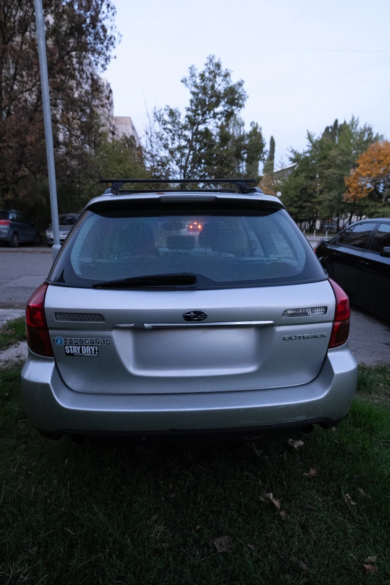 Subaru Outback, снимка 2 - Автомобили и джипове - 47571240