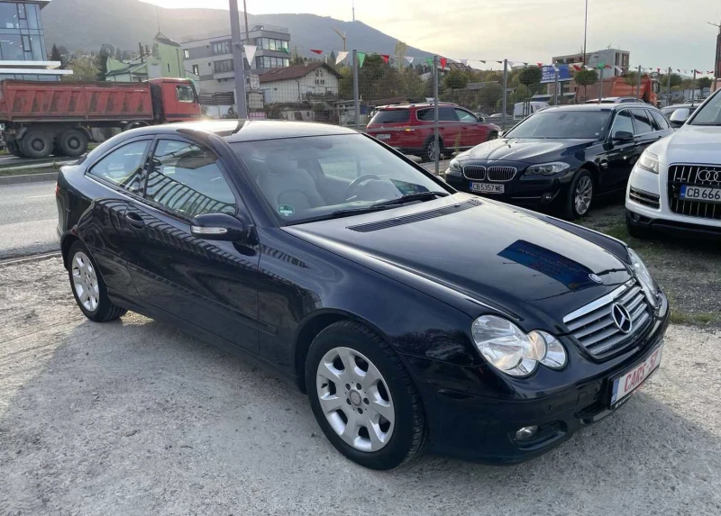 Mercedes-Benz C 180 Kompressor Автомат FACELIFTик, снимка 2 - Автомобили и джипове - 47706392