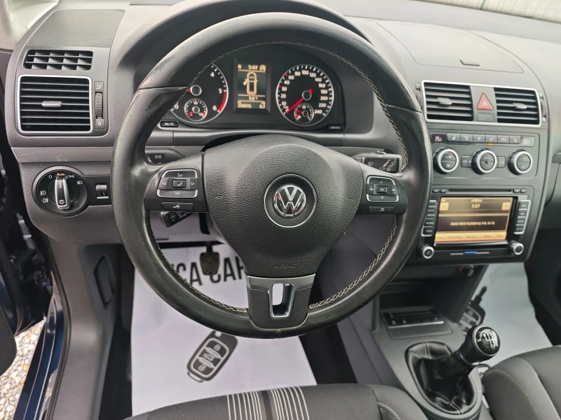 VW Touran 2.0TDI , снимка 12 - Автомобили и джипове - 48223762