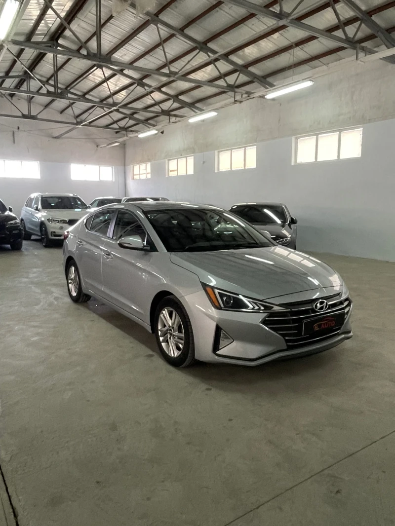 Hyundai Elantra 2.0 DOHC-MPI/КАМЕРА/ПОДГРЕВ/, снимка 3 - Автомобили и джипове - 49292741