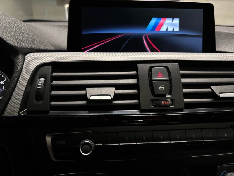 BMW 335 XI M Performance, снимка 8 - Автомобили и джипове - 52376778