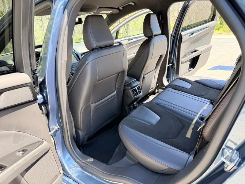 Ford Mondeo TDCI EcoBlue ST-Line , снимка 11 - Автомобили и джипове - 52176040