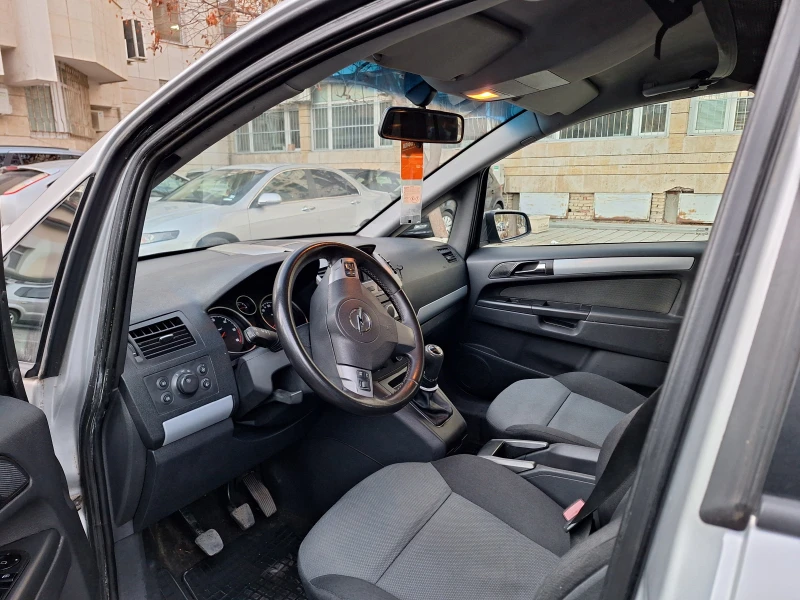 Opel Zafira, снимка 6 - Автомобили и джипове - 52392149