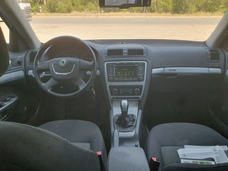 Skoda Octavia Scout 2, 0 tdi 140 hp 4x4, снимка 12 - Автомобили и джипове - 51615119