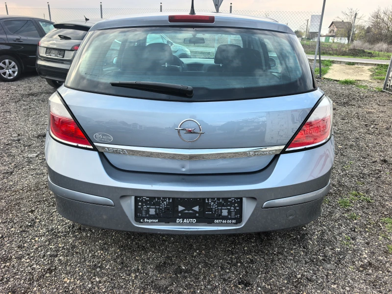 Opel Astra 1.6i, снимка 4 - Автомобили и джипове - 52651580