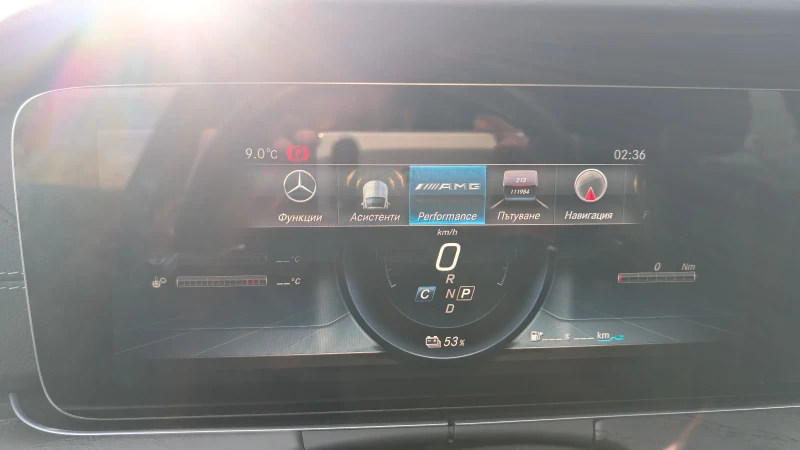 Mercedes-Benz E 300 e, Plug-in, САМО 17 800km!Дист+ , LED, Widescreen, снимка 7 - Автомобили и джипове - 53030086