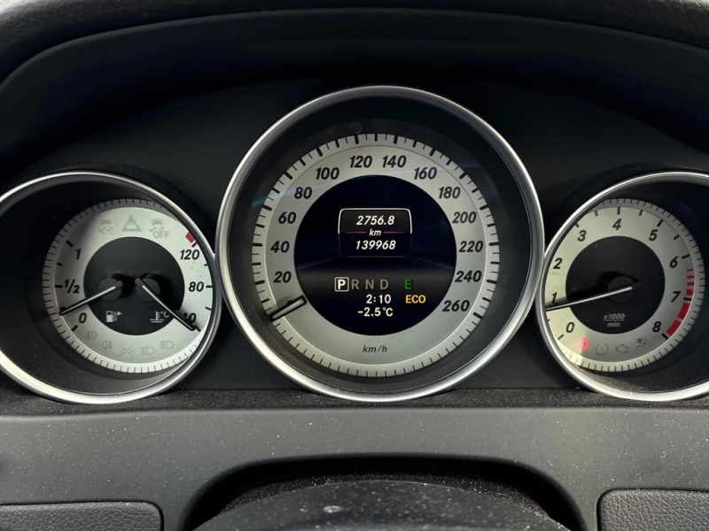 Mercedes-Benz C 350 * CARFAX * ЦЕНА ДО БГ, снимка 10 - Автомобили и джипове - 53355980