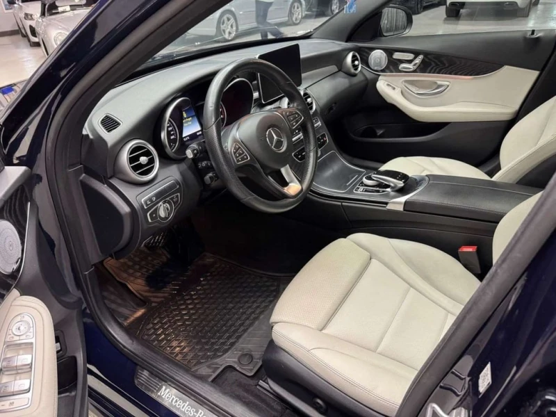 Mercedes-Benz C 300 * CARFAX * ЦЕНА ДО БГ, снимка 6 - Автомобили и джипове - 53370595