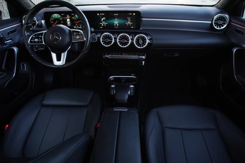 Mercedes-Benz A 220 * CARFAX * ПОДГРЕВИ * ШИБИДАХ * КАМЕРА, снимка 8 - Автомобили и джипове - 53387535