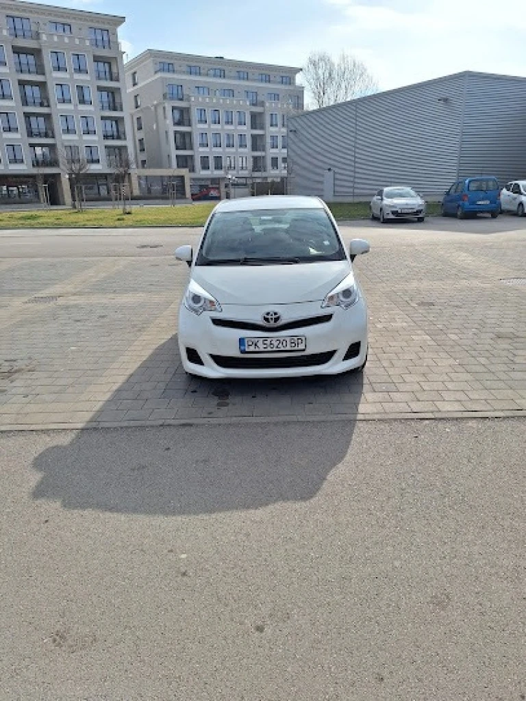 Toyota Verso S АГУ, снимка 2 - Автомобили и джипове - 48090227