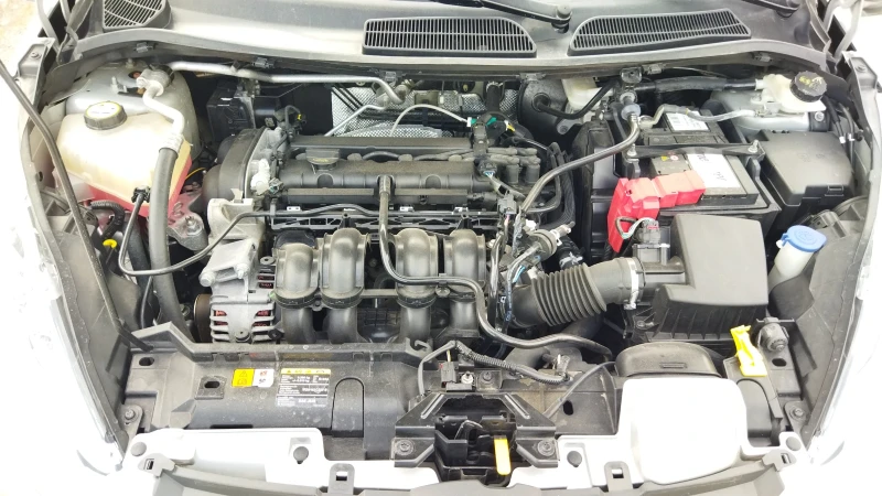 Ford Fiesta 1.6i Швейцария - 9300 лв. - 68683163 | Car24.bg