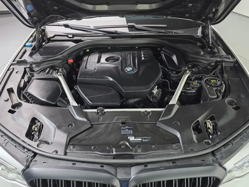 BMW 530  G30I. M PACK, снимка 6 - Автомобили и джипове - 55733991