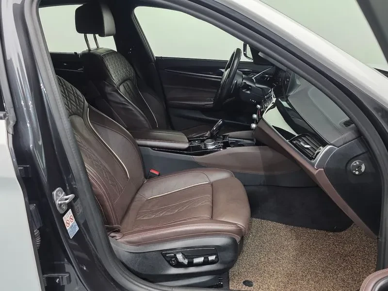 BMW 530  G30I. M PACK, снимка 11 - Автомобили и джипове - 55733991