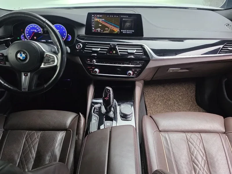 BMW 530  G30I. M PACK, снимка 7 - Автомобили и джипове - 55733991