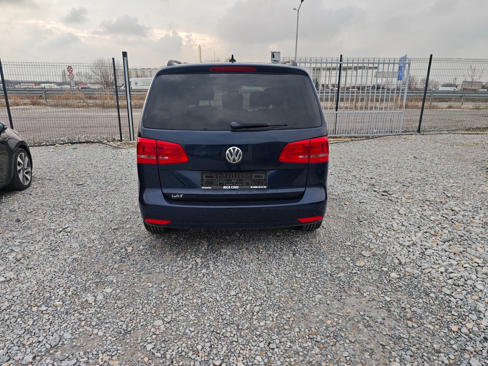 VW Touran 2.0TDI  - изображение 5