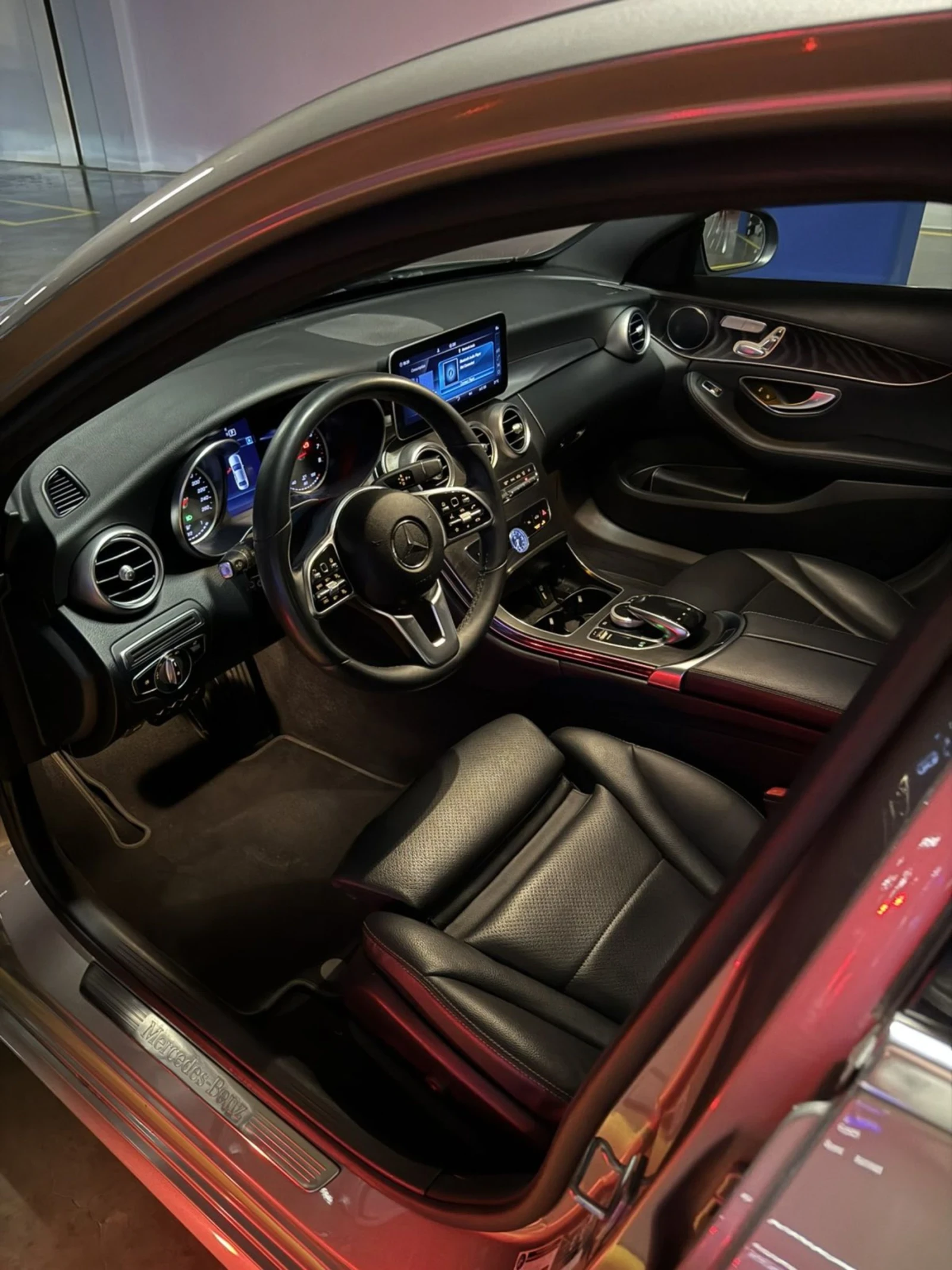Mercedes-Benz C 300 AMG, 4 Matic - изображение 8