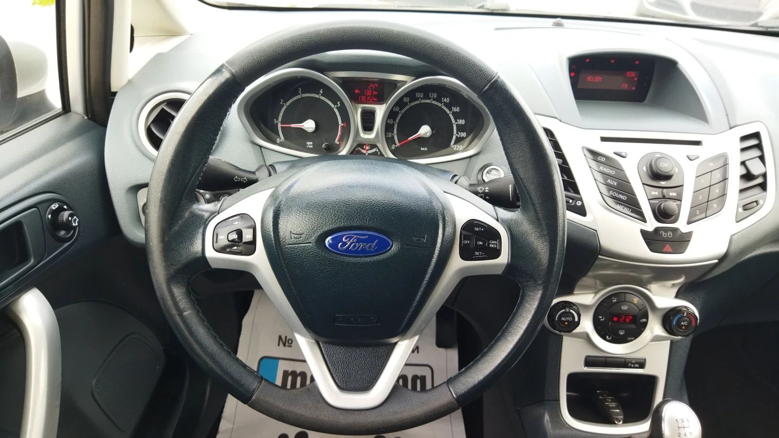 Ford Fiesta 1.6i Швейцария - изображение 7