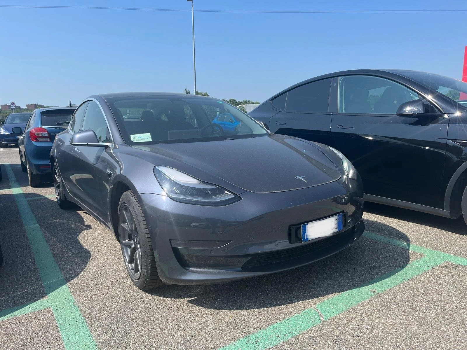 Tesla Model 3 Long Range AWD  - изображение 2