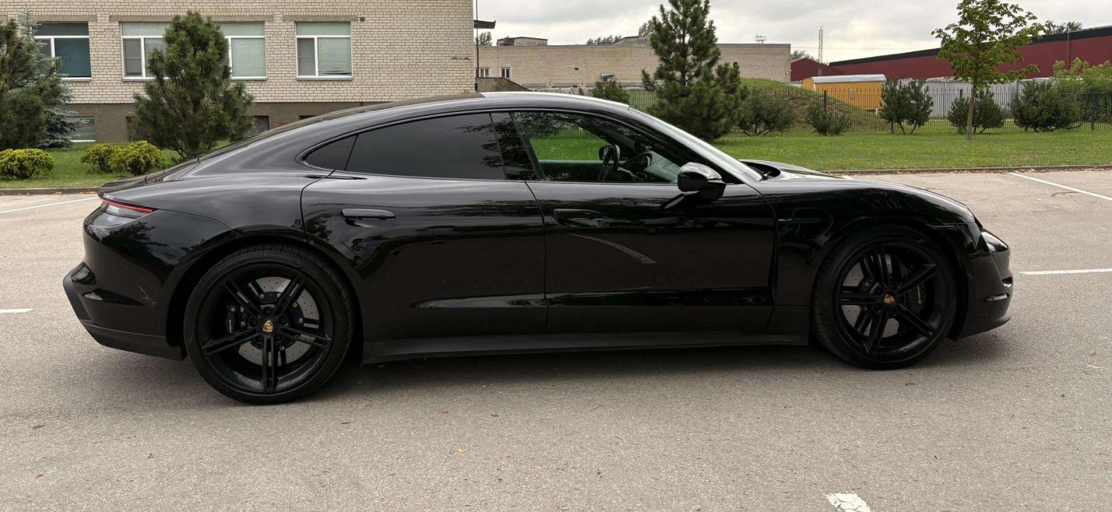 Porsche Taycan 4S Performance Plus - изображение 2